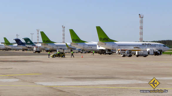 Boeing 737-53S